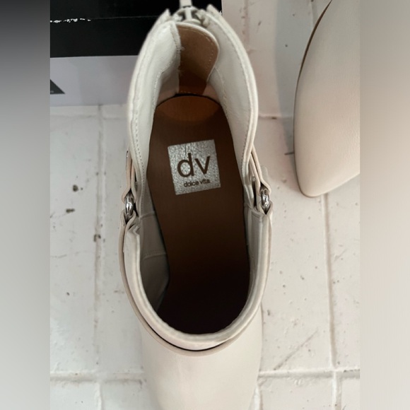 💙DV Dolce Vita Women's Kramer Ankle Boot - Picture 3 of 8